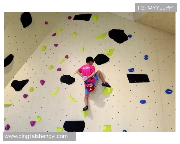 深圳攀岩队的包夹策略揭秘与攀岩深度的完美结合之路